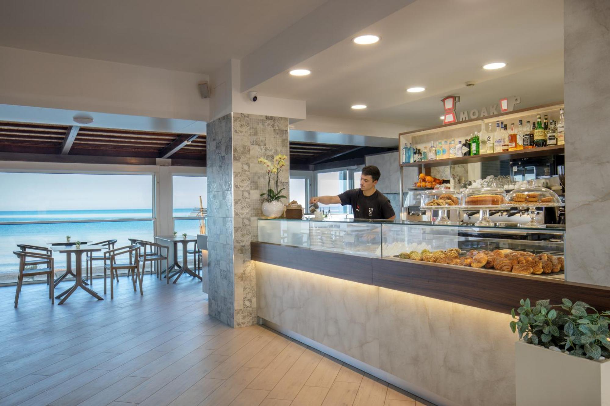 Hotel Tirreno Latina Ngoại thất bức ảnh